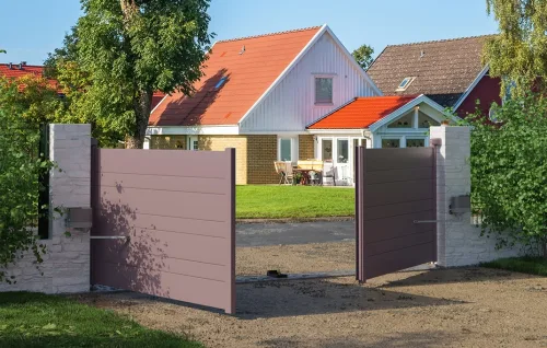 portail en aluminium pilat battant avec moteur bras Prefalu